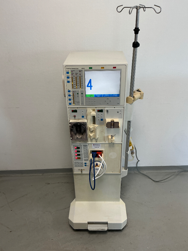 Image of Fresenius Medical Care 4008 S Hemodialys Machines